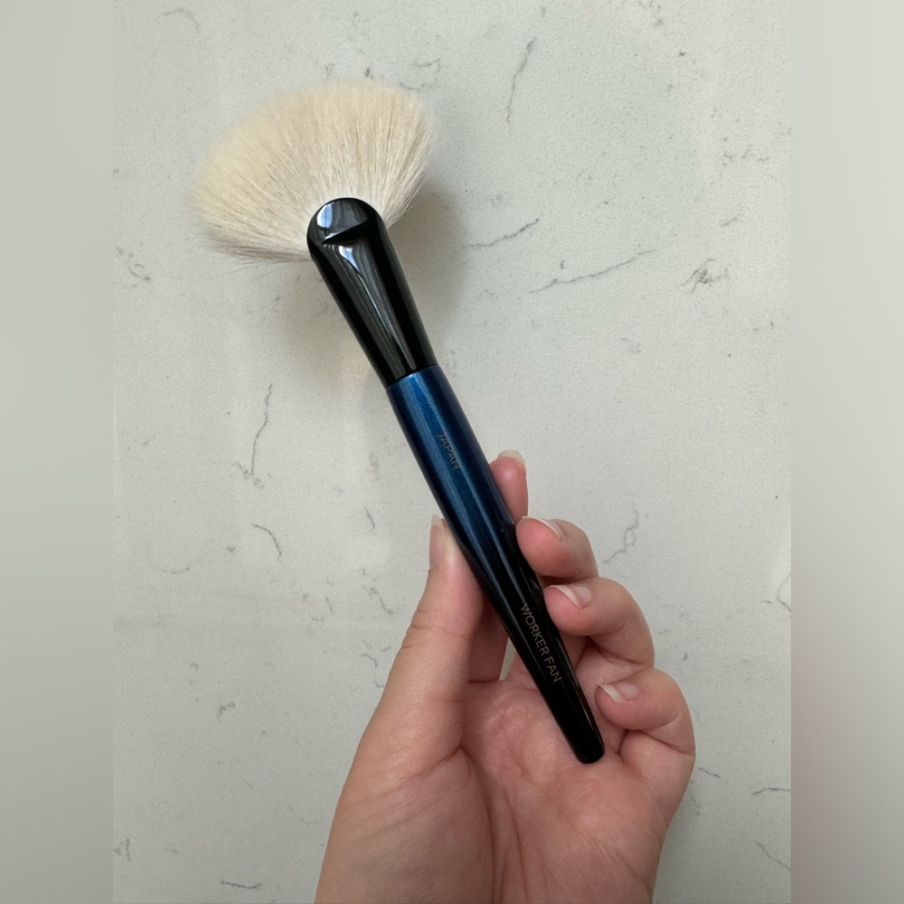 Sonia G Worker Fan Brush